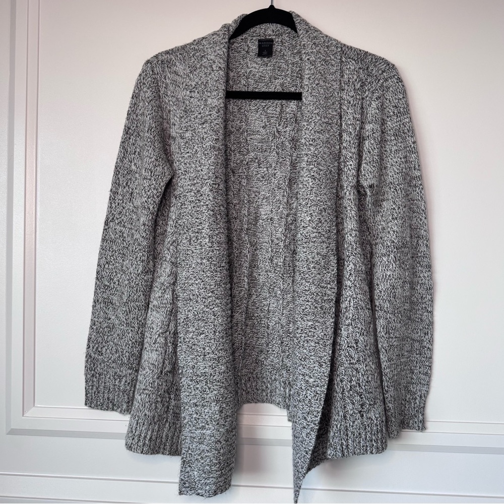 Madison‎ Lilly Serra Cable Knit Cardigan Brown & Tan Size Small